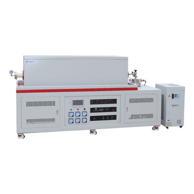 Forno per tubi a tre zone ad alto vuoto 1700C Forno per tubi CVD con flange di raffreddamento ad acqua
